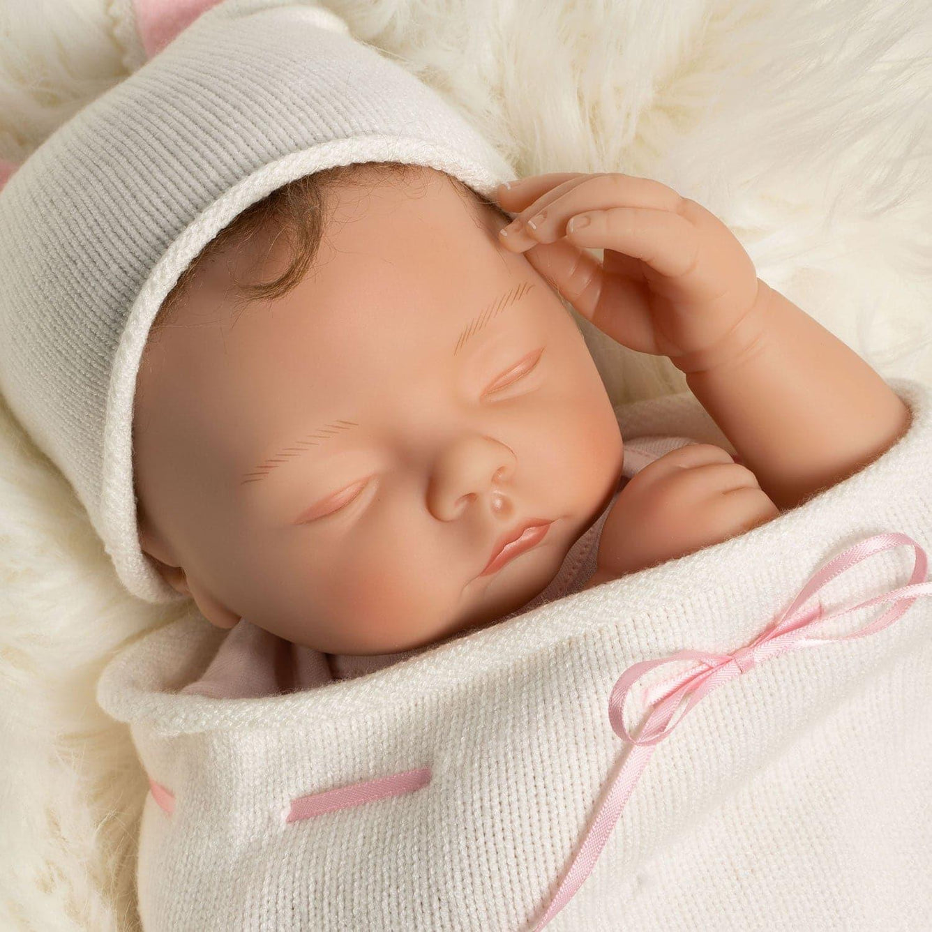 Paradise Galleries Reborn Baby Doll Girl - 18 inch Sleeping Kitten